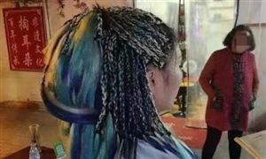 女孩編完臟辮后報警稱5300元太貴 美容美發(fā)行業(yè)市場規(guī)模如何?有前途嗎?
