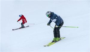 氣溫創(chuàng)紀(jì)錄 國(guó)外滑雪勝地“缺雪”多家滑雪場(chǎng)被迫關(guān)閉 滑雪旅游市場(chǎng)現(xiàn)狀及前景分析