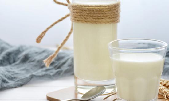 2023年牛初乳行業(yè)發(fā)展分析與投資前景預(yù)測(cè)報(bào)告