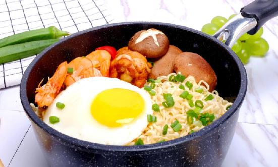 國內(nèi)非油炸方便面行業(yè)市場現(xiàn)狀調(diào)查 非油炸方便面推出更多種類的口味
