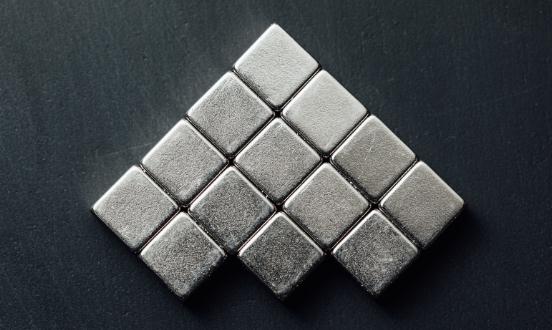 稀土永磁材料行業(yè)發(fā)展前景預(yù)測 應(yīng)用市場空間巨大