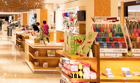 近年來晨光文具不斷在科技創(chuàng)新、產(chǎn)業(yè)升級、品牌建設(shè)等方面尋求突破  國內(nèi)文具行業(yè)市場分析