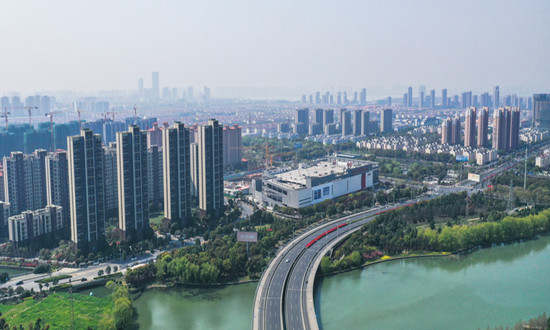 中國基建不同時期資金來源分析