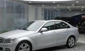 二手車行業(yè)市場發(fā)展研究報告：“出?！笔袌鼍o俏