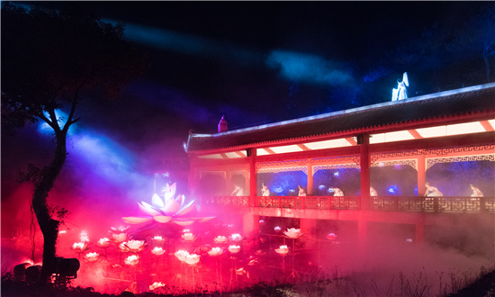 2024年中國實(shí)景演出市場驅(qū)動(dòng)因素、實(shí)景演出主要細(xì)分市場及行業(yè)未來發(fā)展投資前景趨勢